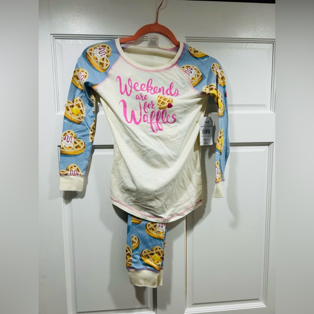 Girls NWT PJ Set 14
